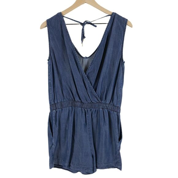 ZARA Blue Size XS Shorts Sleeveless Romper V-Neck Tie Waist One Piece Chambray - Picture 2 of 9
